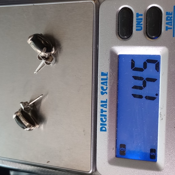 Black Onyx Stone Stud Earrings - Picture 7 of 13